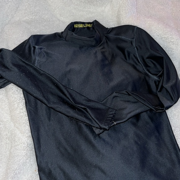 Layer 8 base layer performance heavy weight - Picture 3 of 3